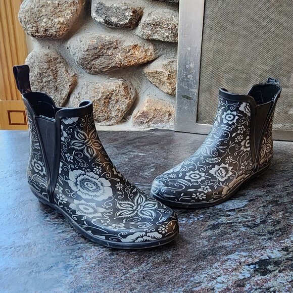 Capelli Of New York Floral Rubber Boots Size 6 - Picture 3 of 15